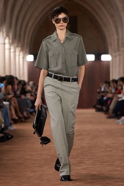 Look 7
